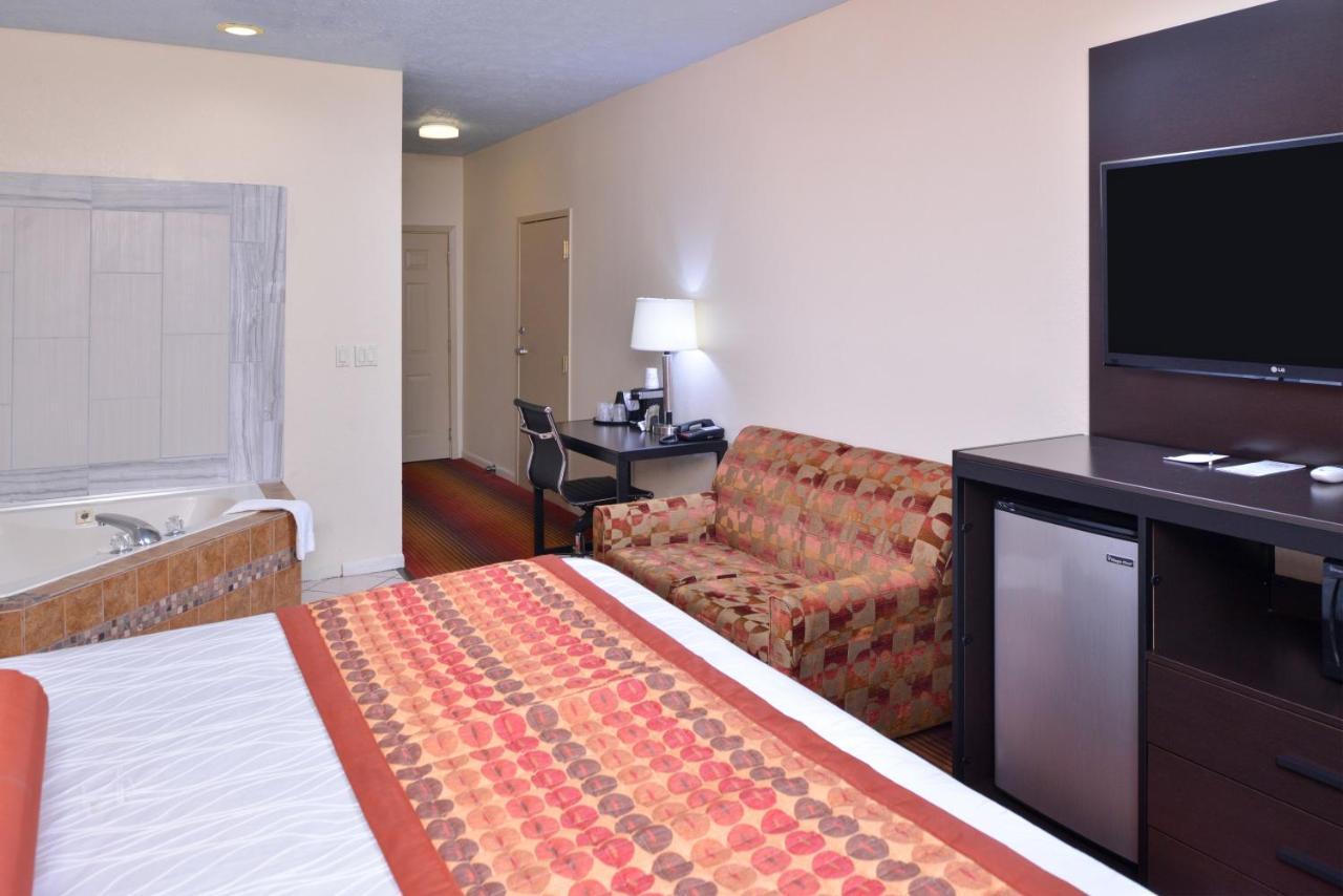 America'S Best Value Inn & Suites-Clinton Exteriér fotografie
