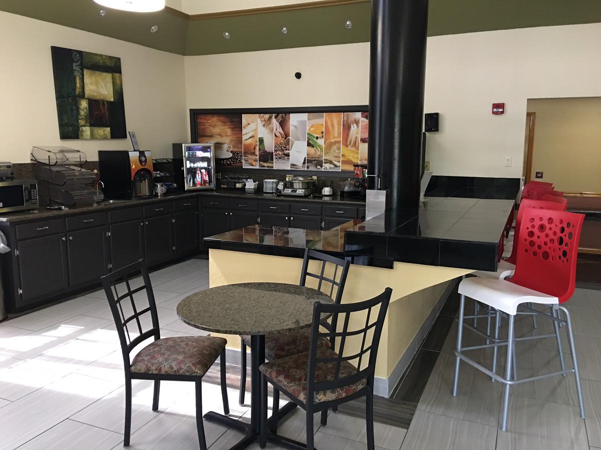 America'S Best Value Inn & Suites-Clinton Exteriér fotografie