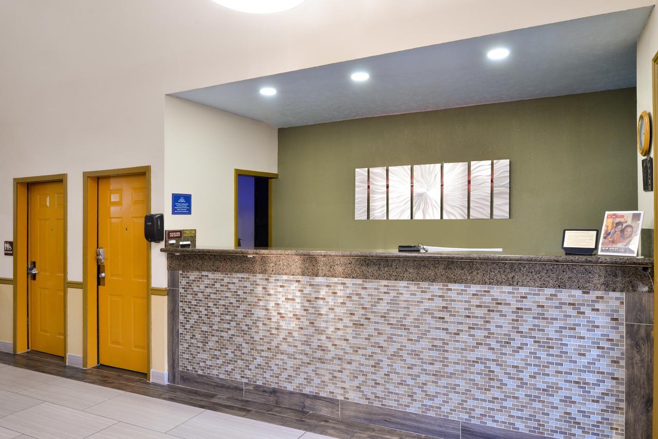America'S Best Value Inn & Suites-Clinton Exteriér fotografie